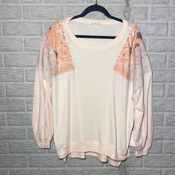 NWT MSRP $98 Free People Feelin It Embroidered Shirt Women's Size Medium - Picture 2 of 11